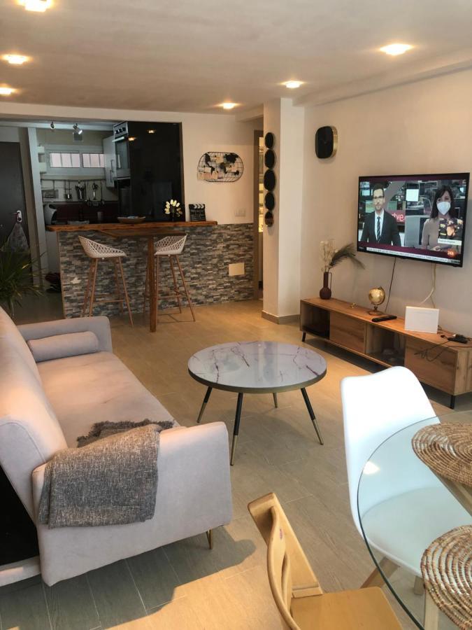 Апартаменты One Palm View 2-Bdr - A Step From The Ocean! Бенальмадена Экстерьер фото